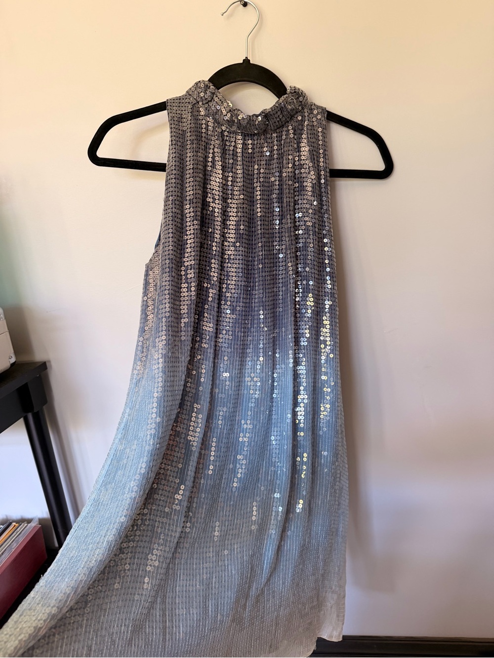 Alice + Olivia sequin dress - Picture 3 of 6